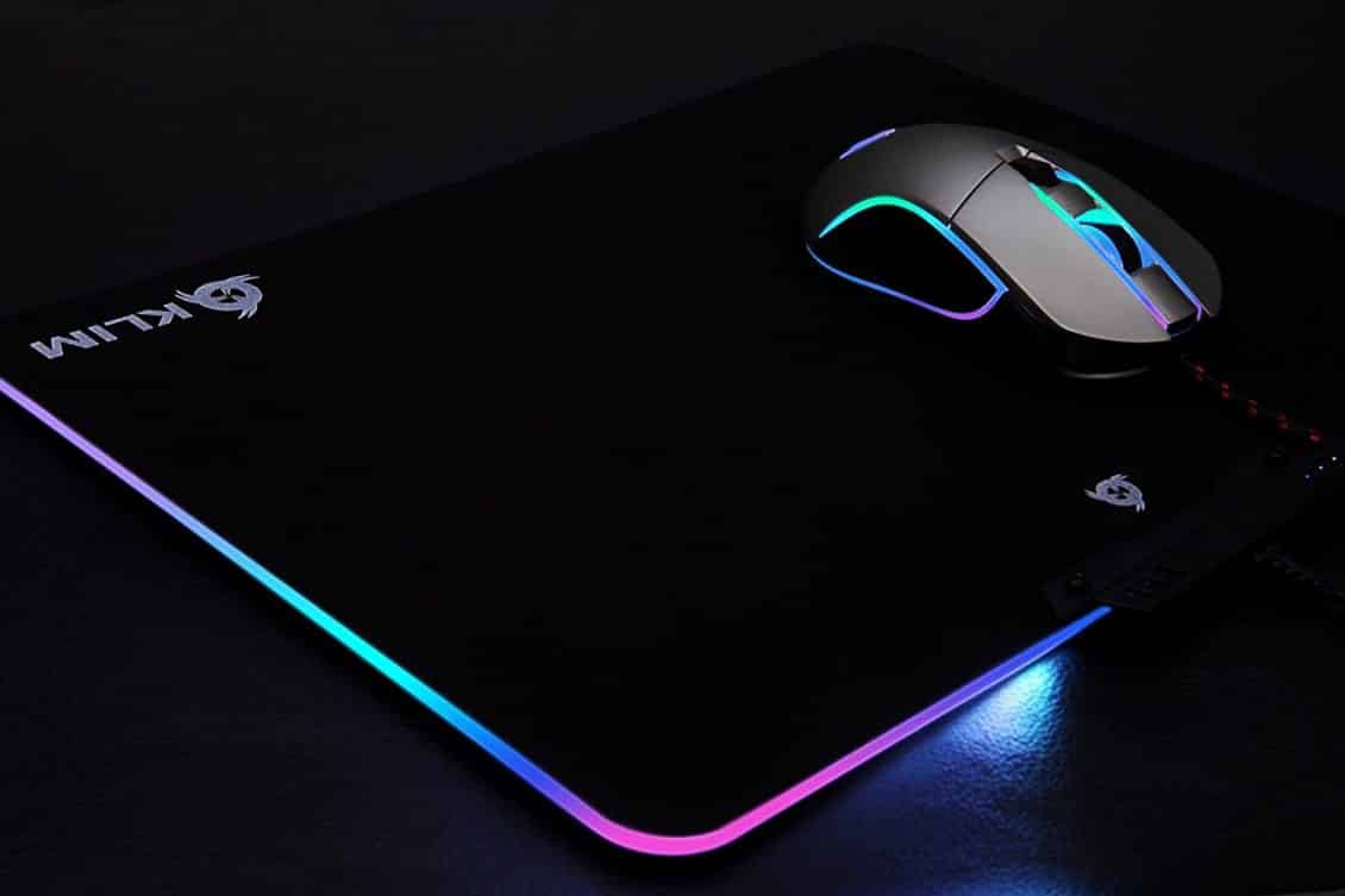 Recensione Klim RGB Mousepad Chroma Cover