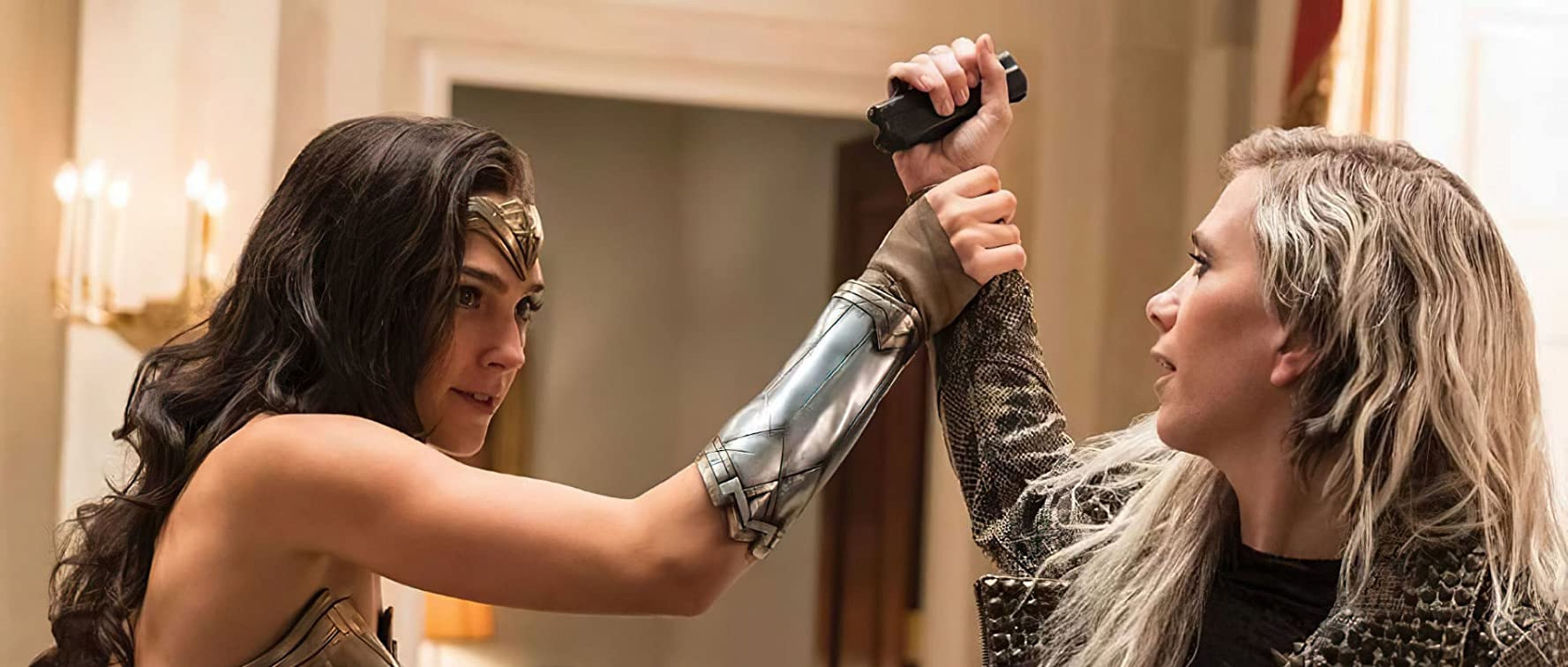 Wonder Woman 3: botta e risposta tra Patty Jenkins e James Gunn Copertina