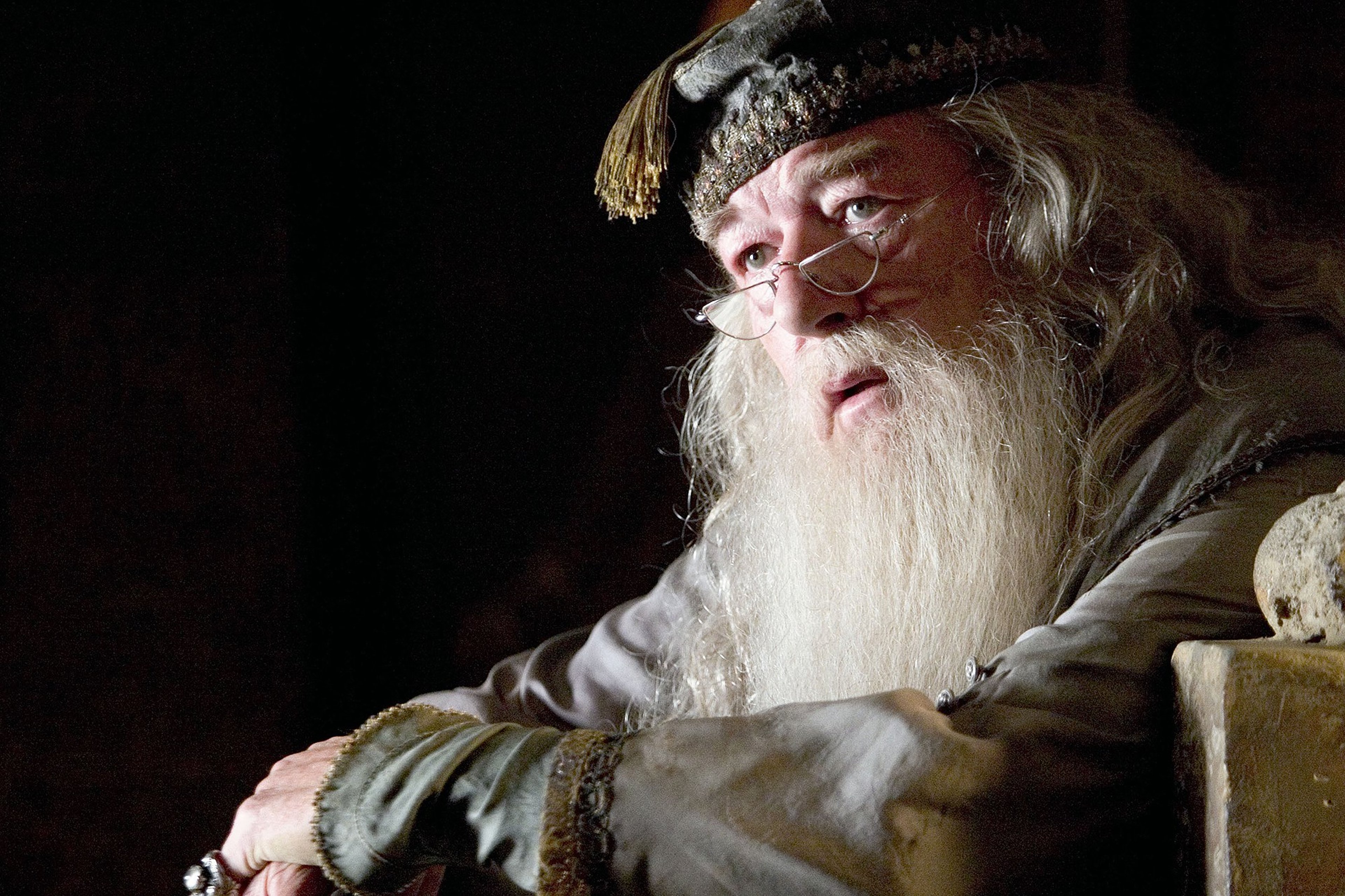 Addio a Michael Gambon: il cast di Harry Potter ricorda il collega