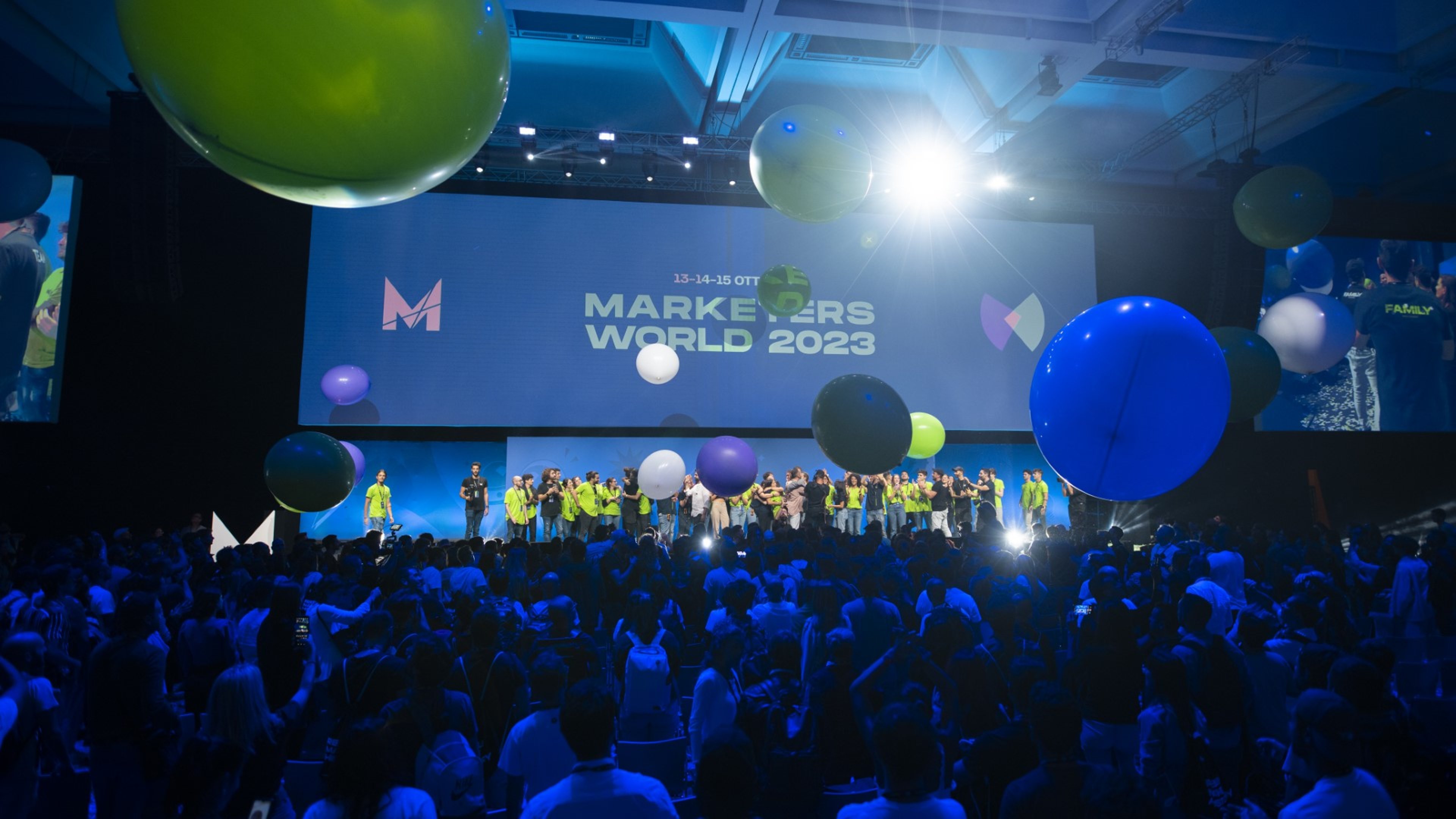 Marketers World 2023: tre giorni di esperienze per imprenditori digitali, creators e freelance Copertina